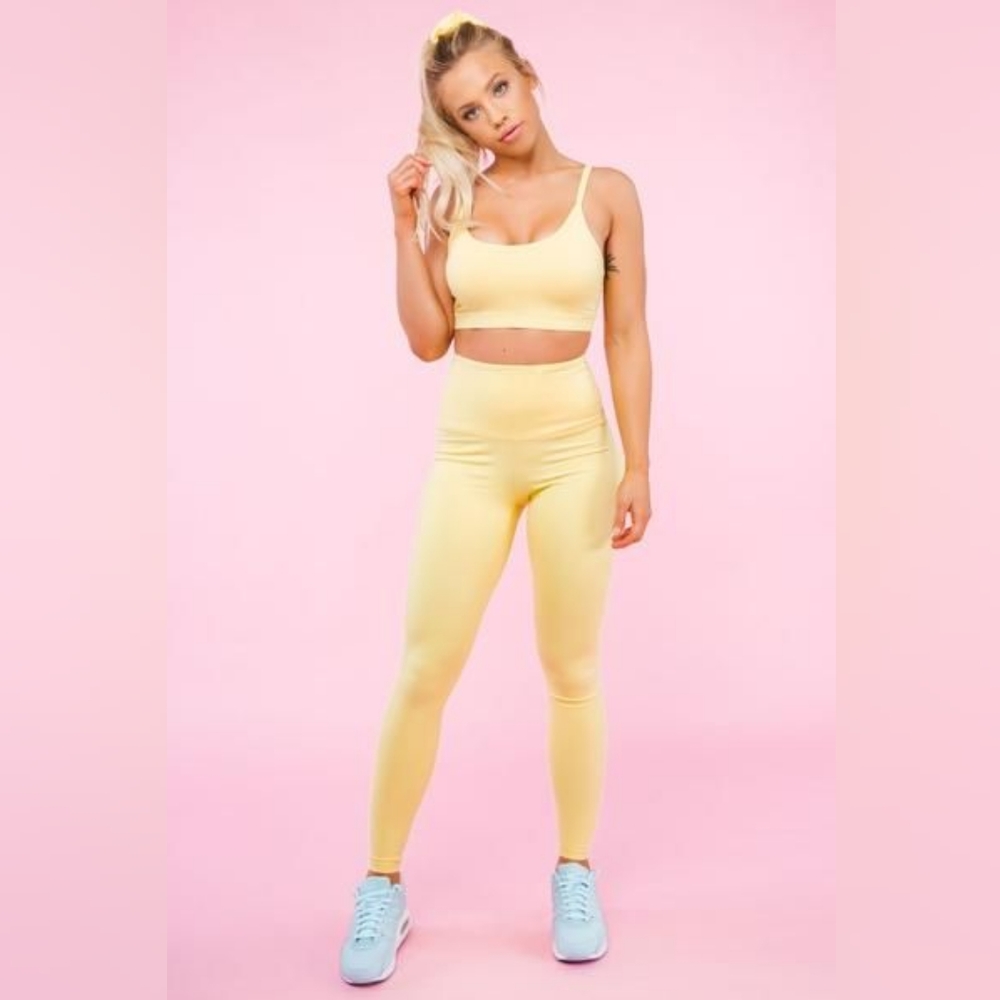 Saski. Light Yellow Leggings. Size XS.